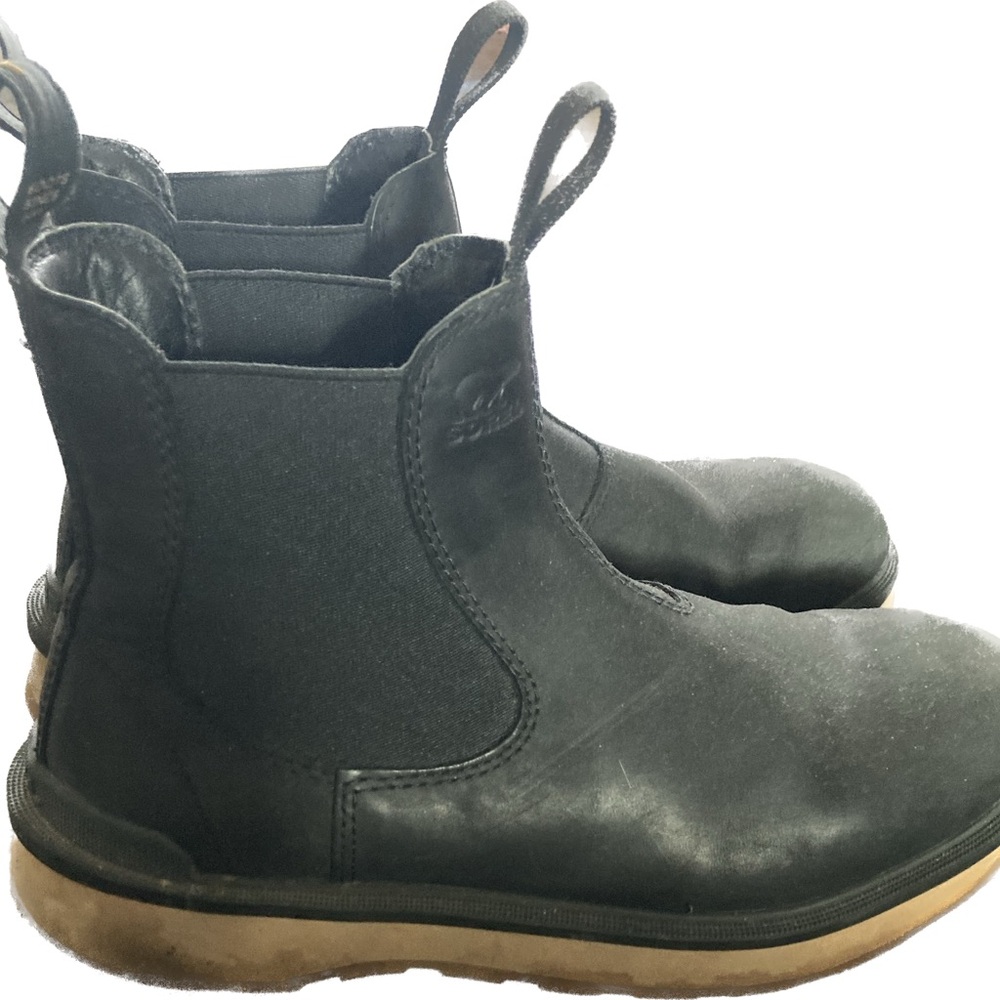 Sorel Hi-Line Chelsea Black Boots- Women 8.5